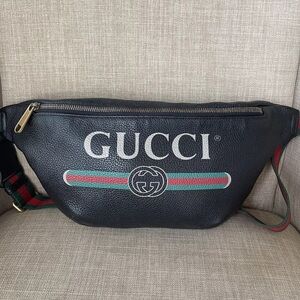 Vintage Gucci Authentic Gucci print belt bag